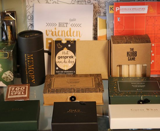 Geschenken met aandacht - detailfoto spelletjes verkleind